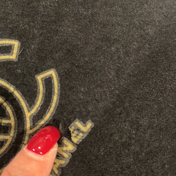 Sold!!🔥 Chanel Clutch W/ Chain - Picture 15 of 15